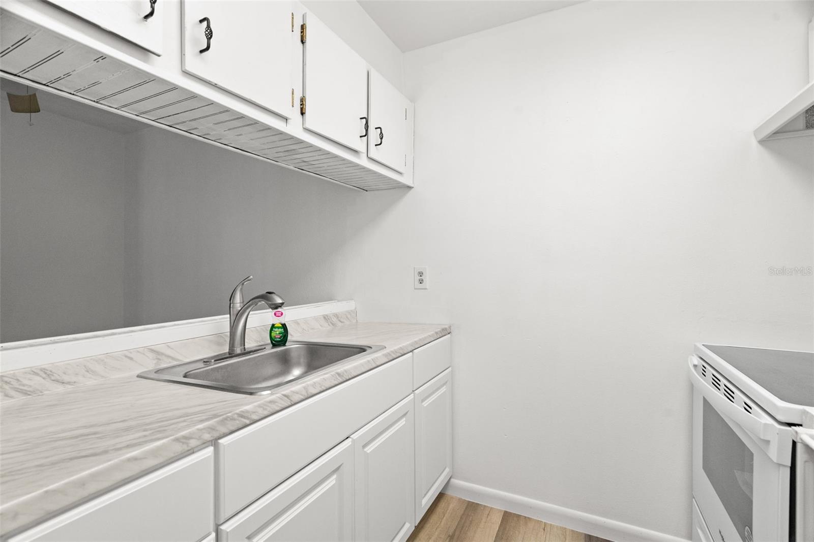 Image 18 of 26 For 1799 Highland Avenue 106