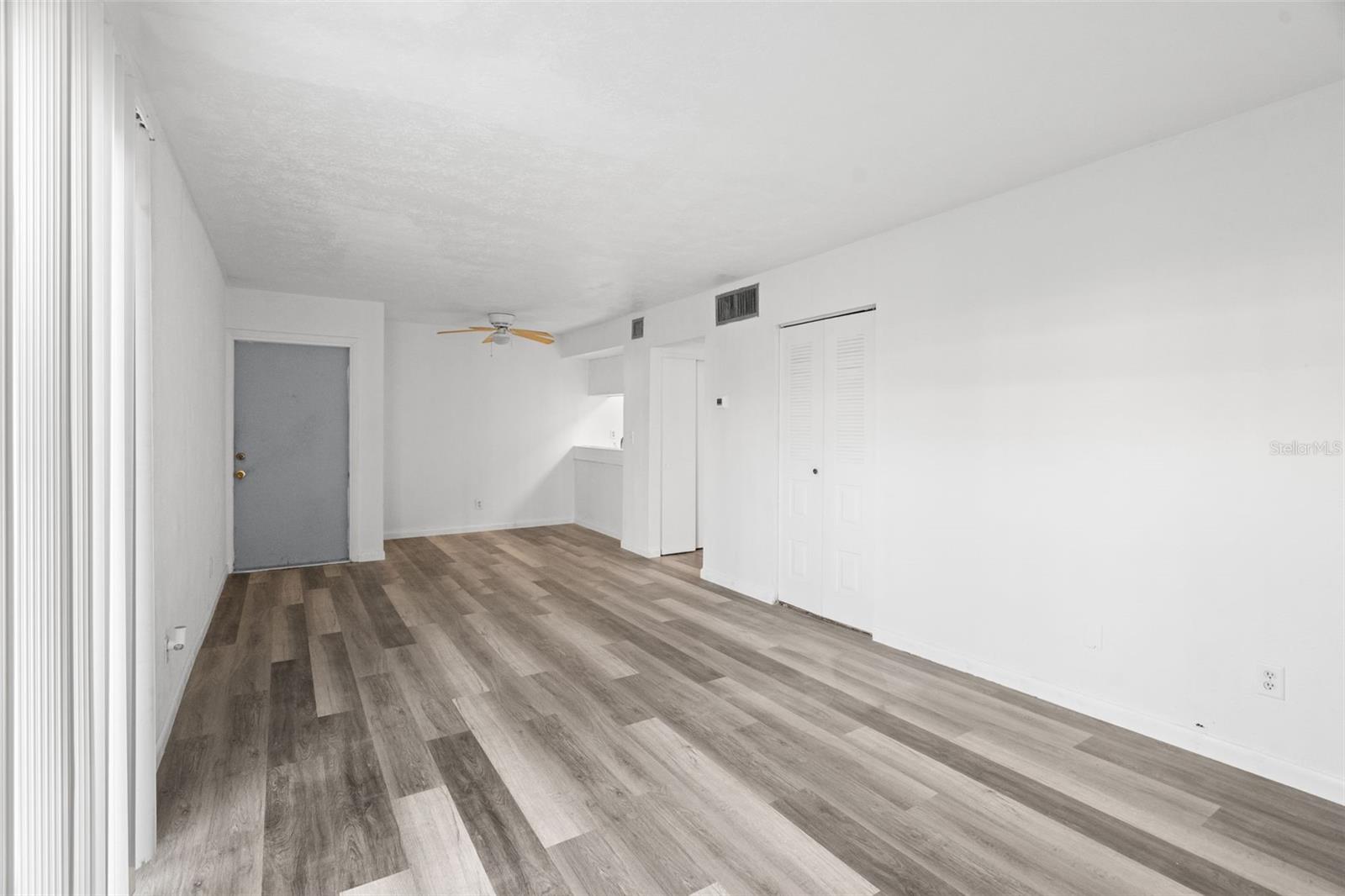 Image 4 of 26 For 1799 Highland Avenue 106