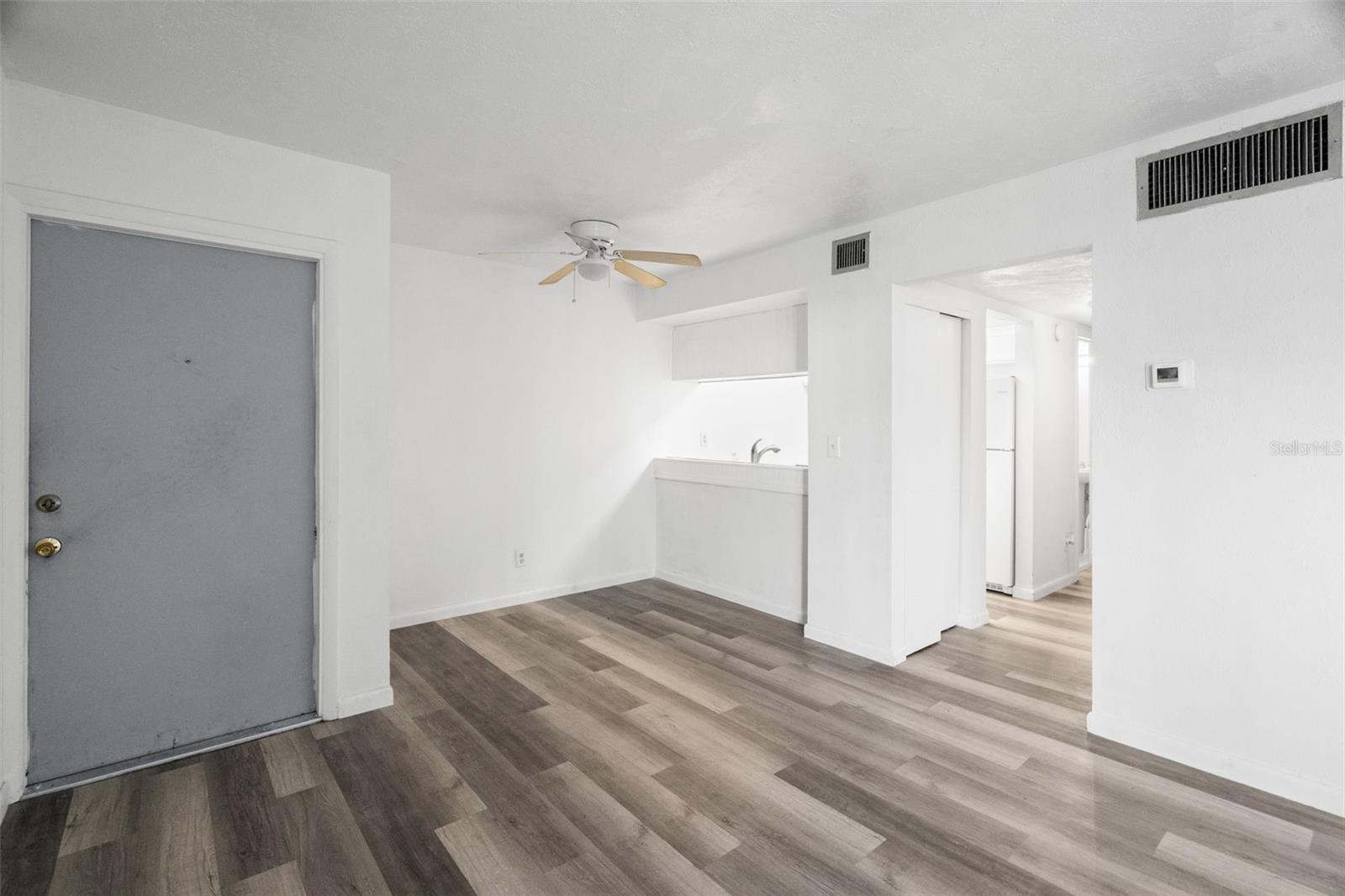 Image 6 of 26 For 1799 Highland Avenue 106