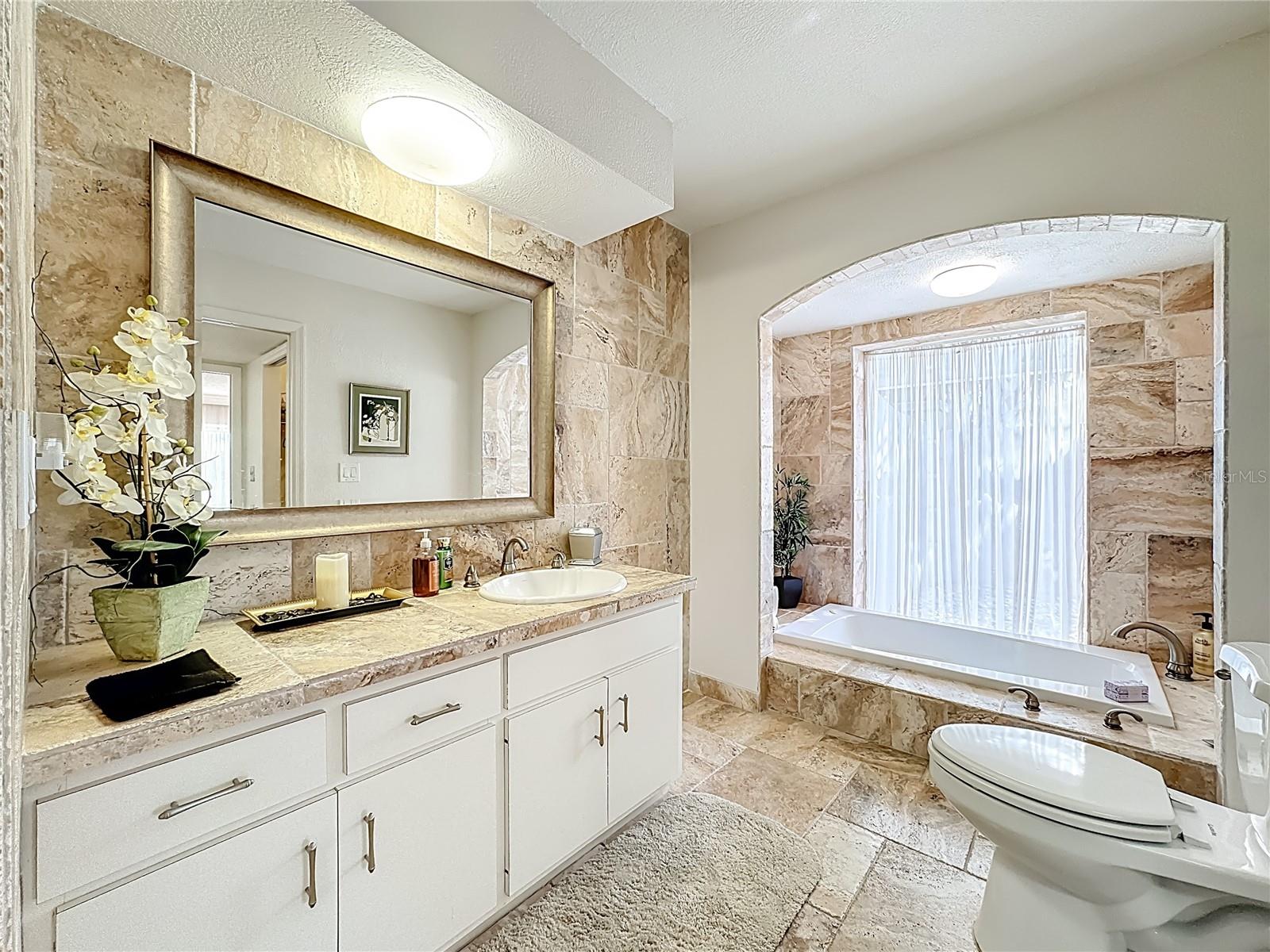 Image 21 of 28 For 3522 Ferndell