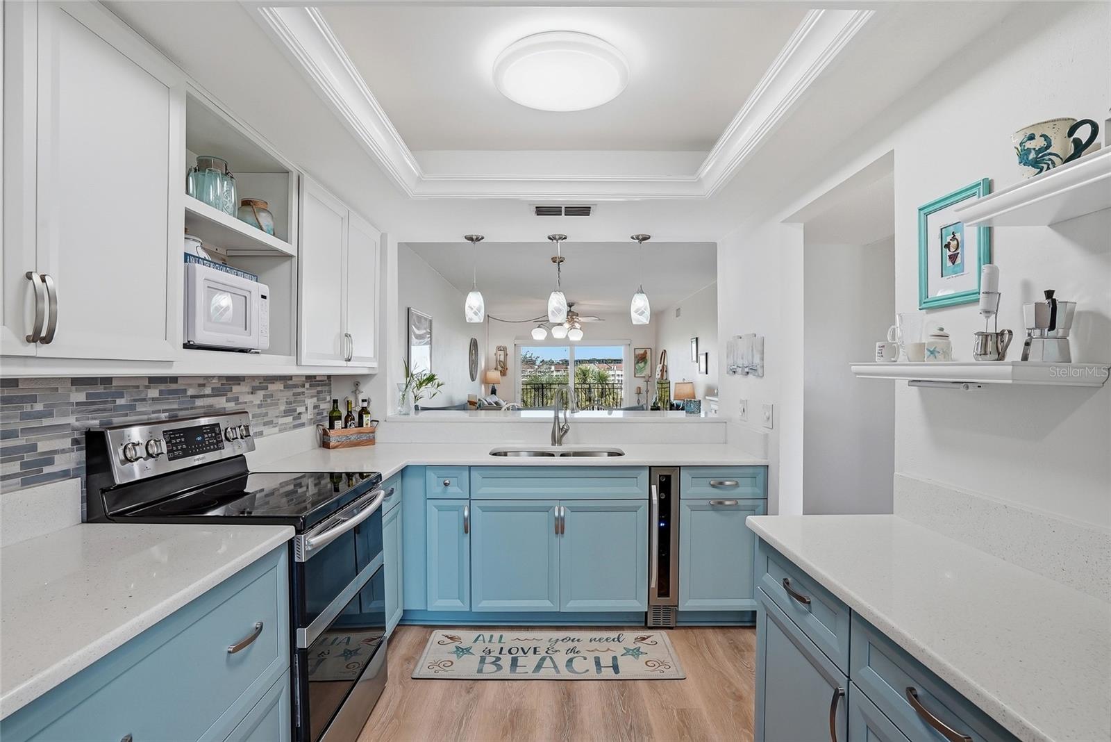 Image 10 of 65 For 11901 Lagoon Lane 303