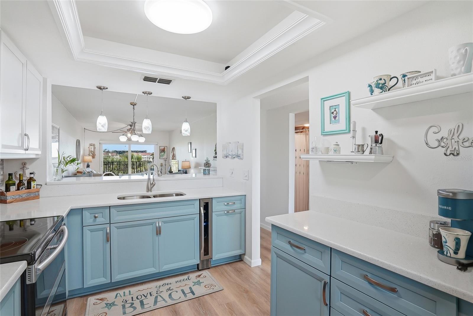 Image 11 of 65 For 11901 Lagoon Lane 303