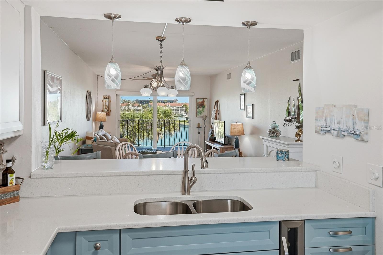 Image 12 of 65 For 11901 Lagoon Lane 303