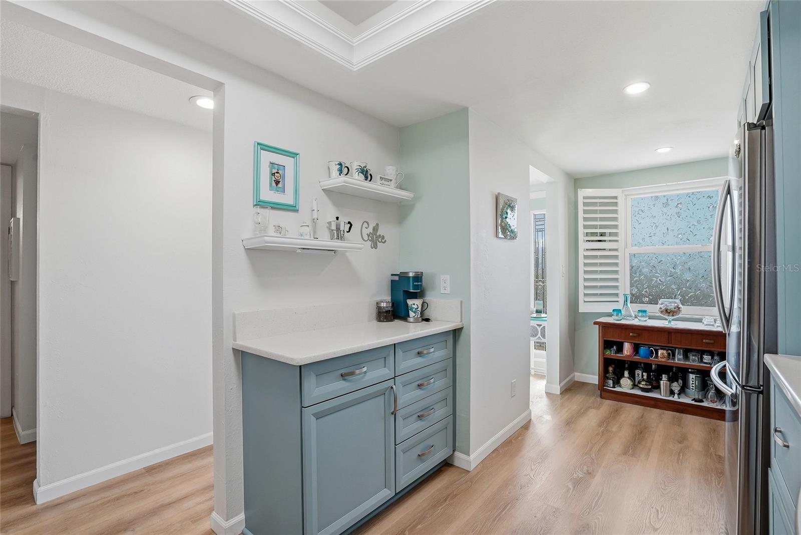 Image 13 of 65 For 11901 Lagoon Lane 303