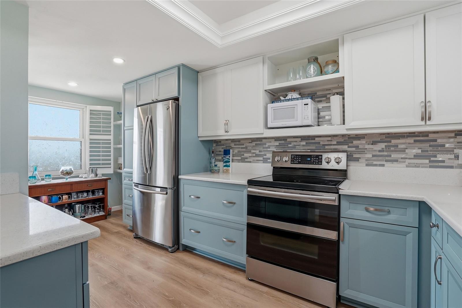 Image 14 of 65 For 11901 Lagoon Lane 303