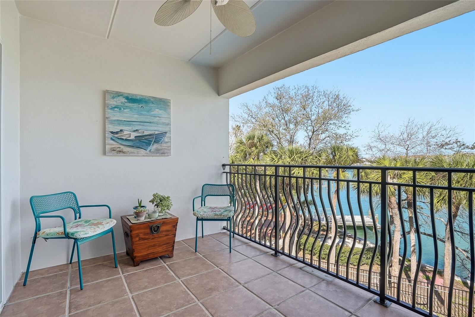 Image 23 of 65 For 11901 Lagoon Lane 303