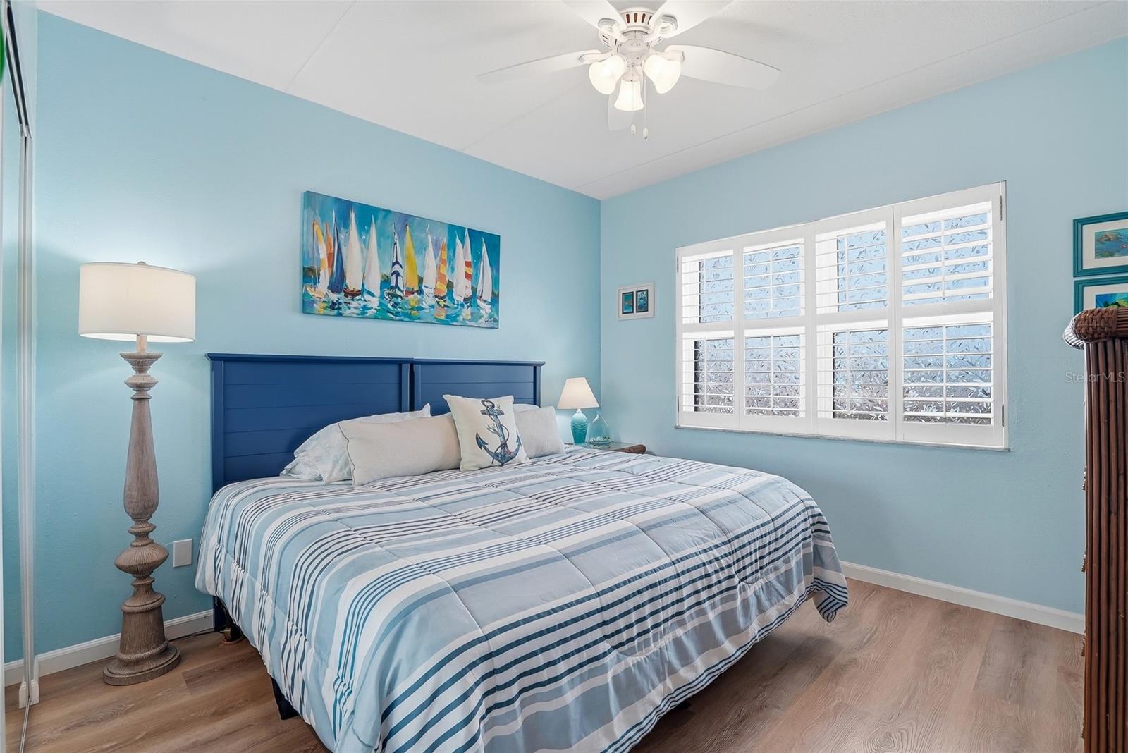 Image 39 of 65 For 11901 Lagoon Lane 303