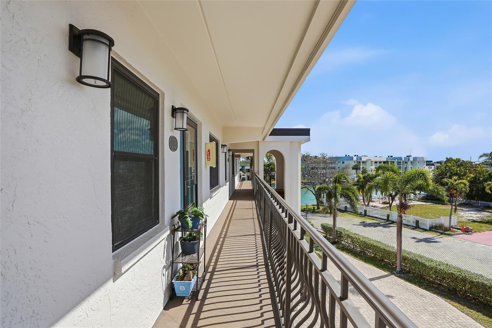 Image 5 of 65 For 11901 Lagoon Lane 303