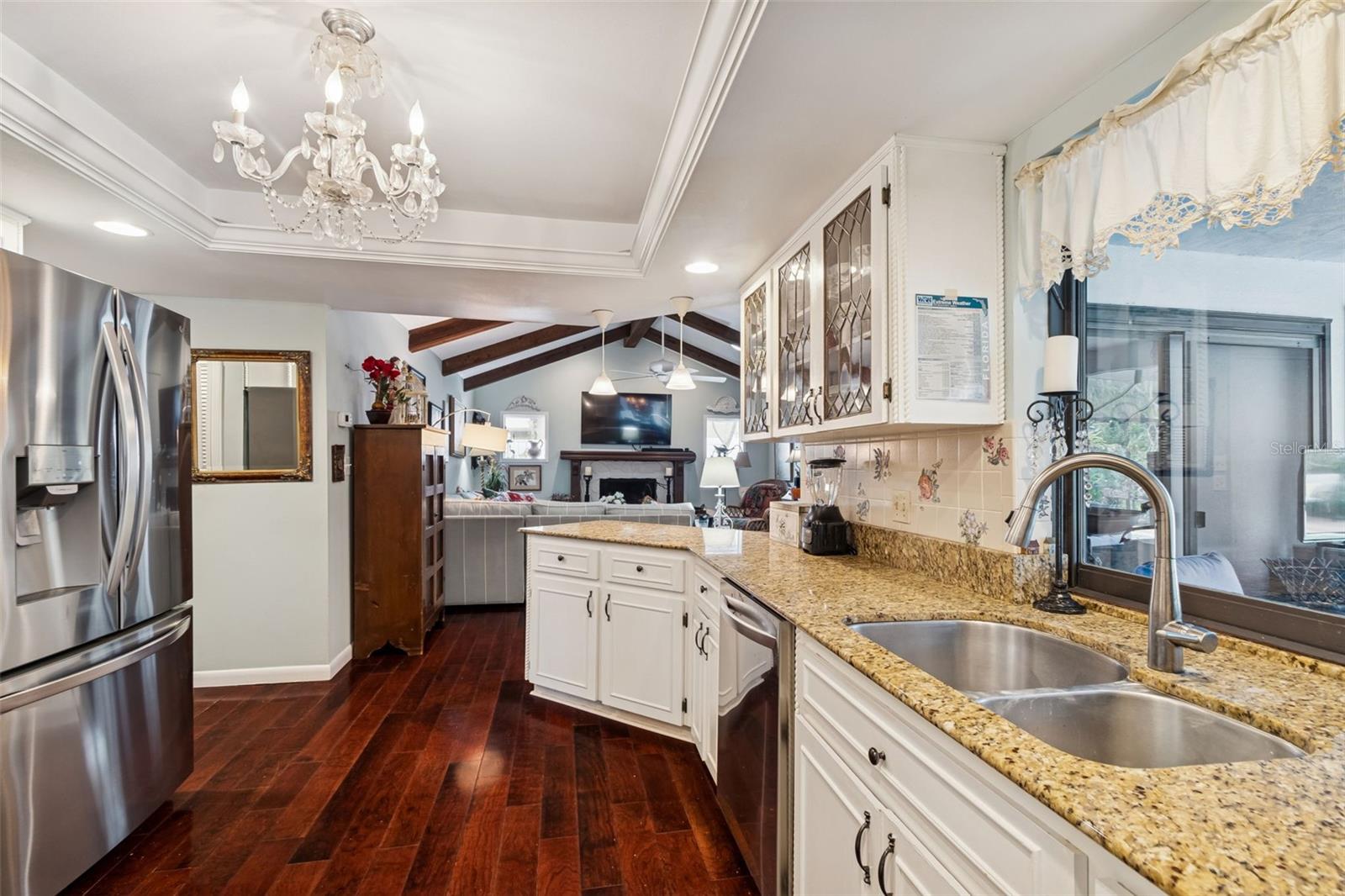 Image 13 of 63 For 606 Grovewood Lane