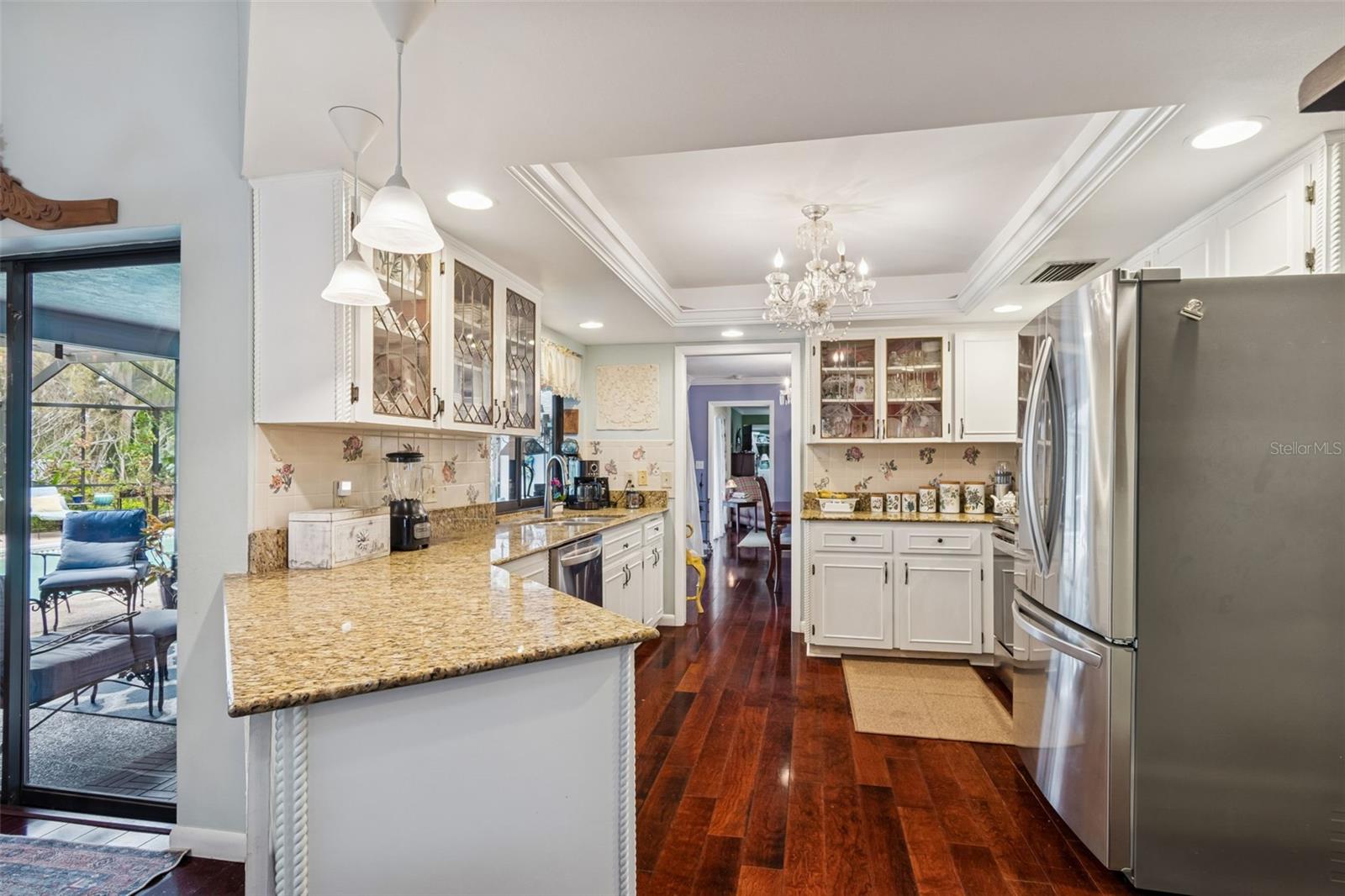 Image 14 of 63 For 606 Grovewood Lane