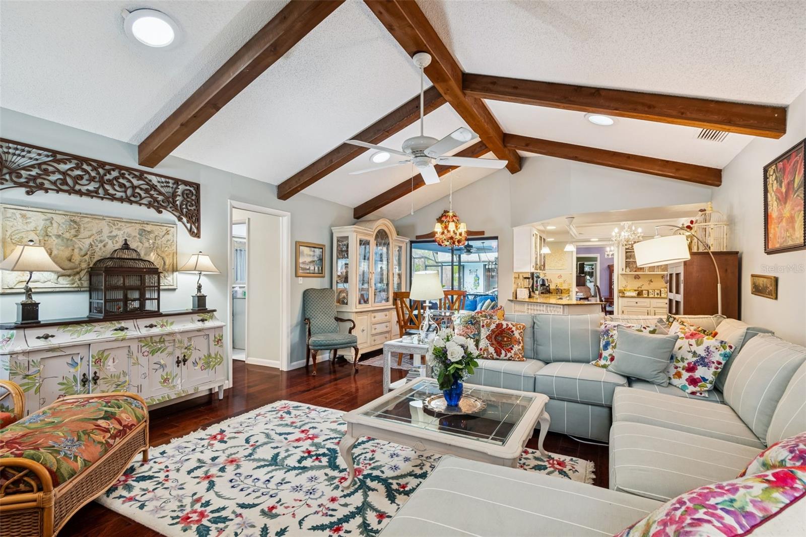 Image 20 of 63 For 606 Grovewood Lane