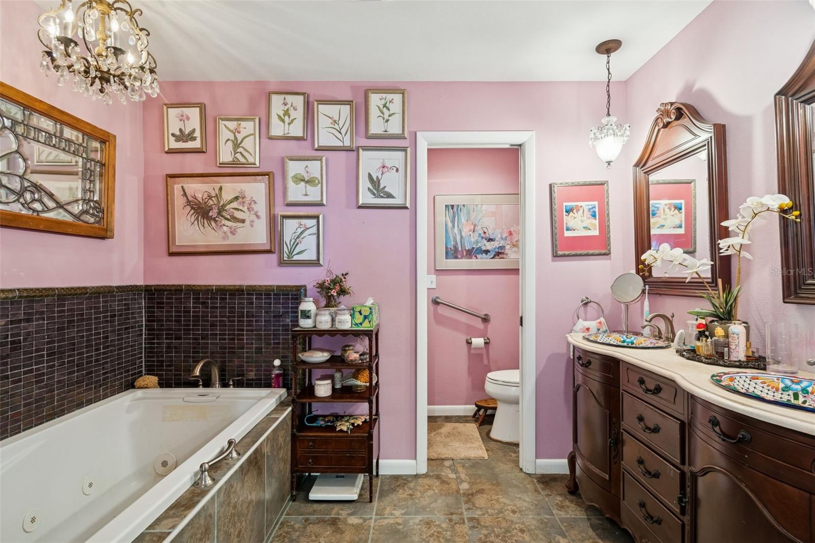 Image 27 of 63 For 606 Grovewood Lane