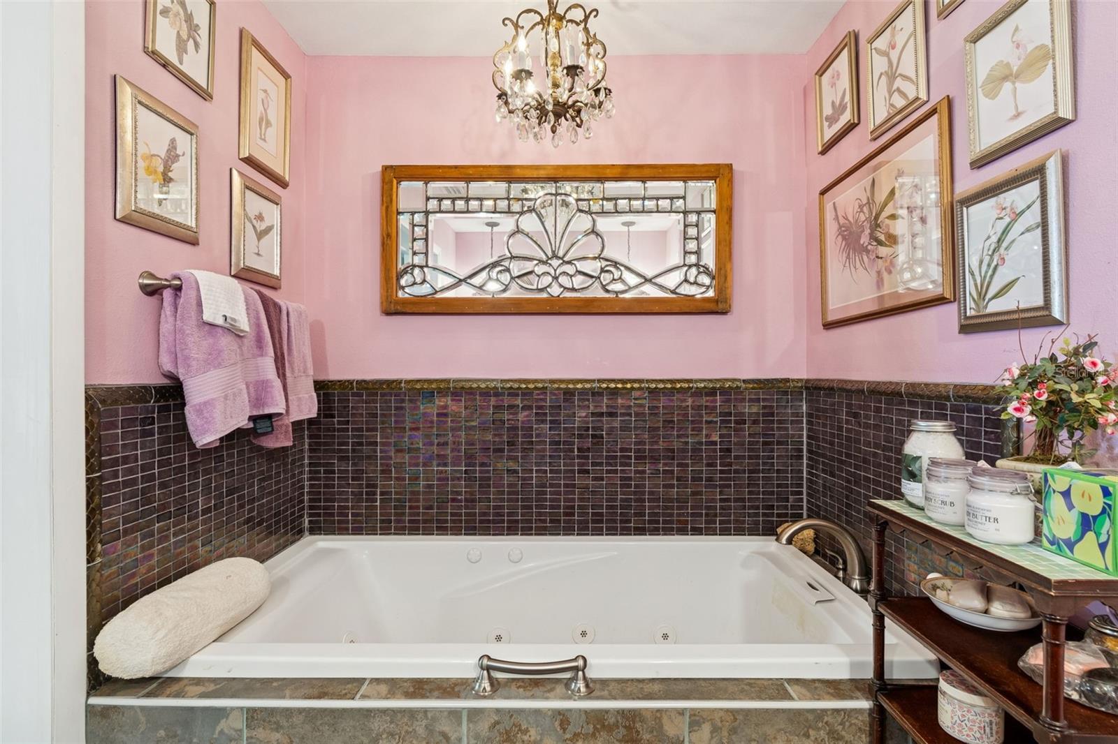 Image 29 of 63 For 606 Grovewood Lane