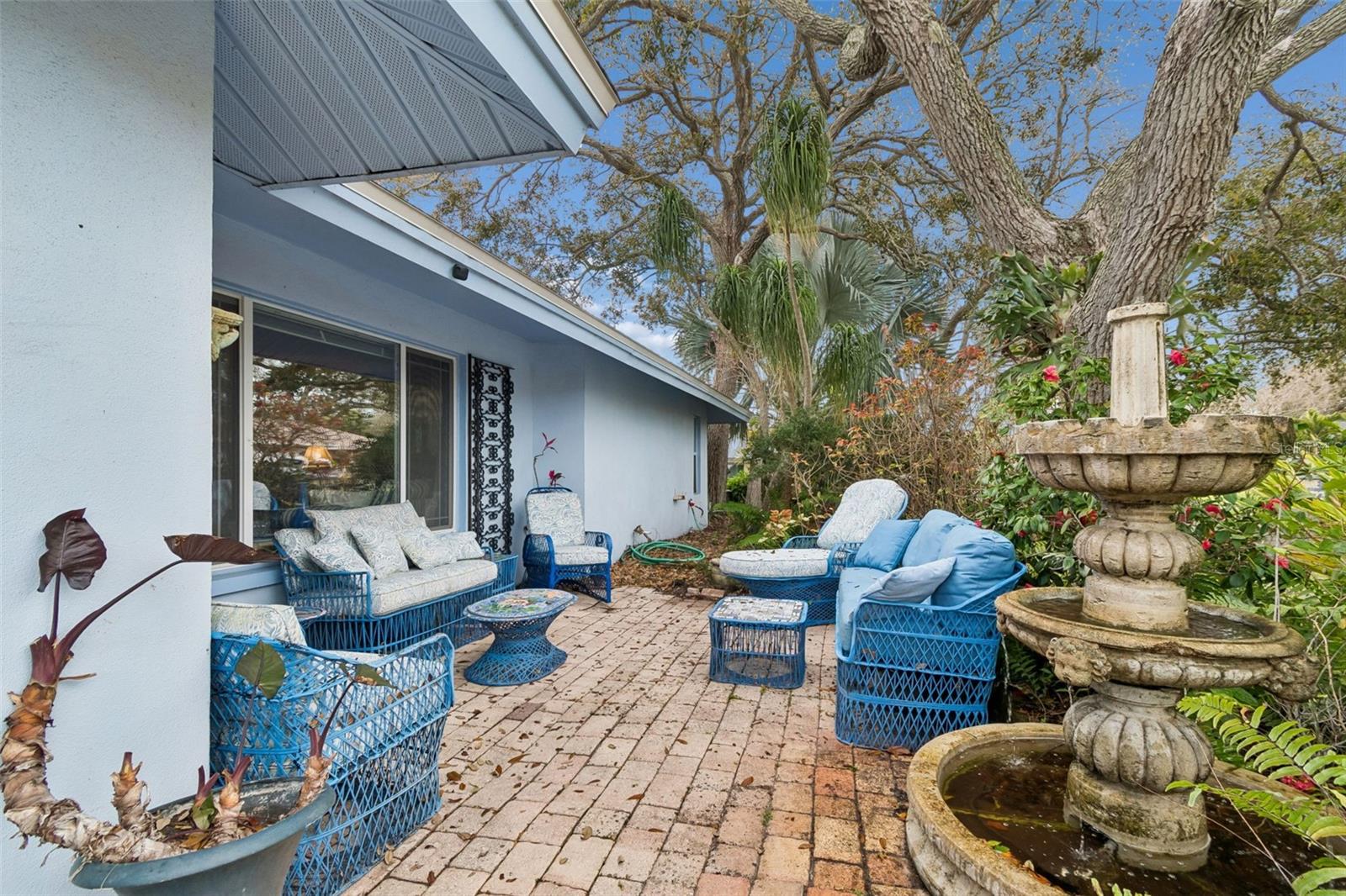 Image 4 of 63 For 606 Grovewood Lane