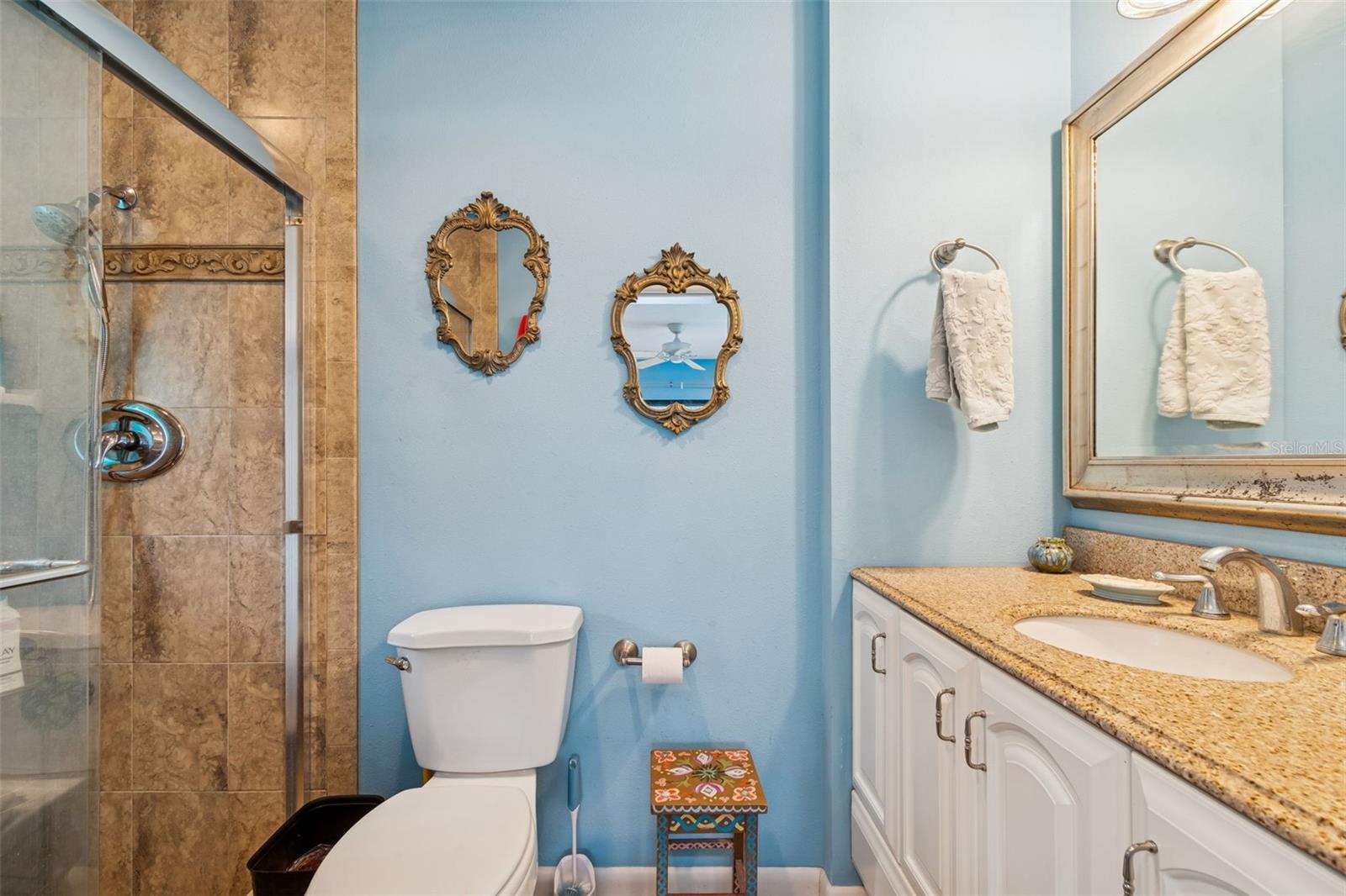 Image 42 of 63 For 606 Grovewood Lane