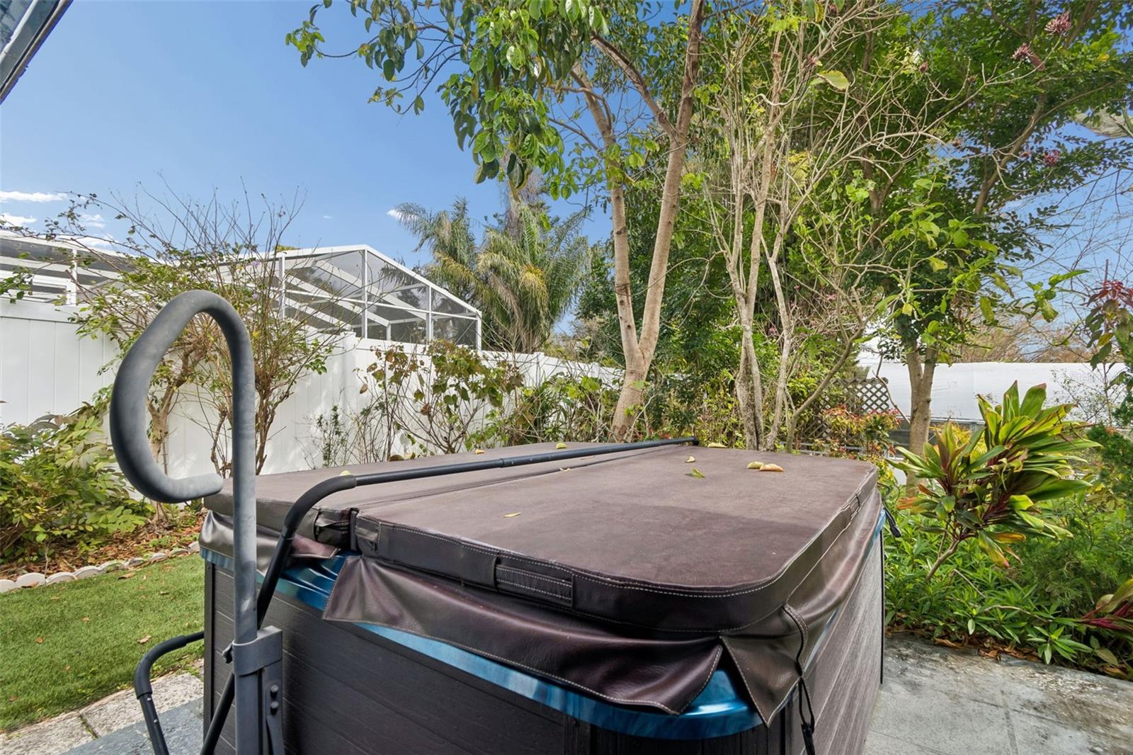 Image 51 of 63 For 606 Grovewood Lane