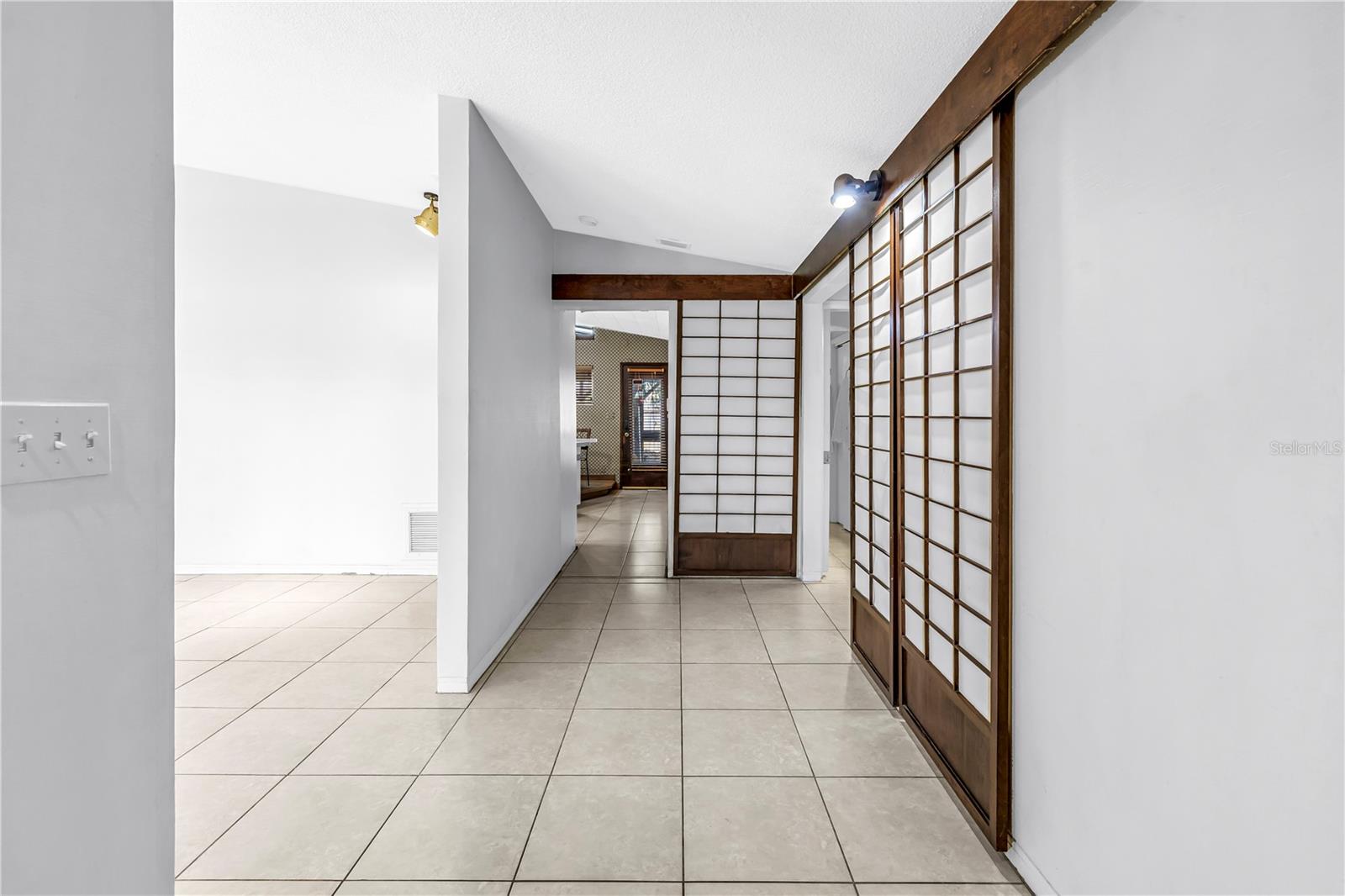 Image 12 of 81 For 6069 4th Avenue N