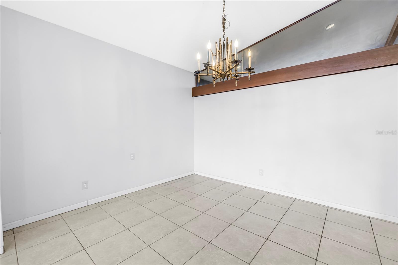 Image 18 of 81 For 6069 4th Avenue N