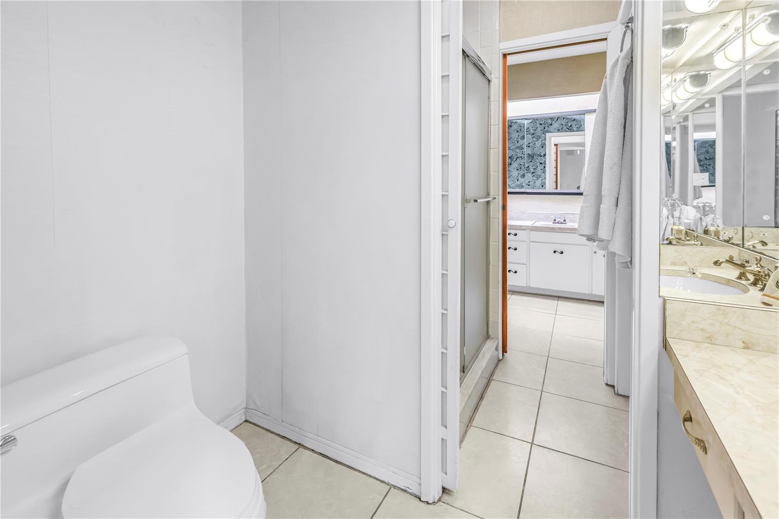 Image 32 of 81 For 6069 4th Avenue N