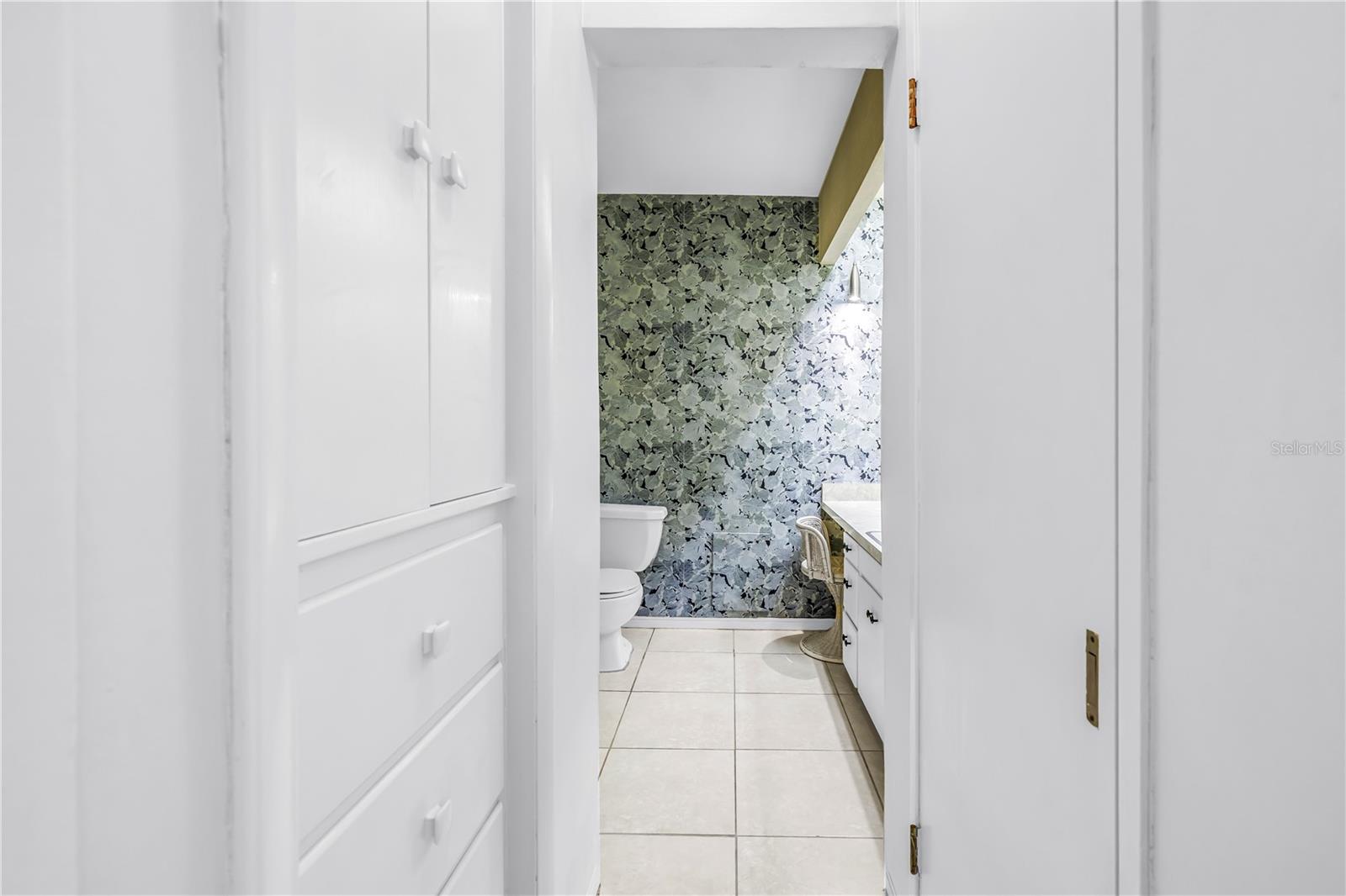 Image 36 of 81 For 6069 4th Avenue N