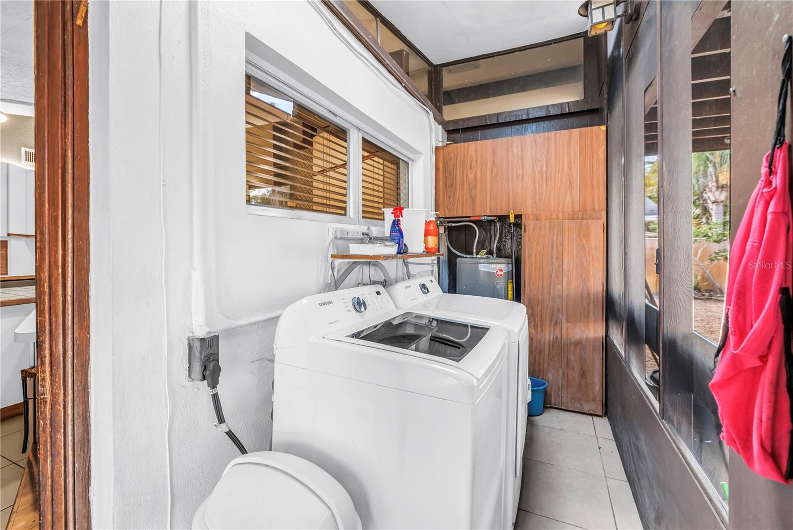 Image 52 of 81 For 6069 4th Avenue N