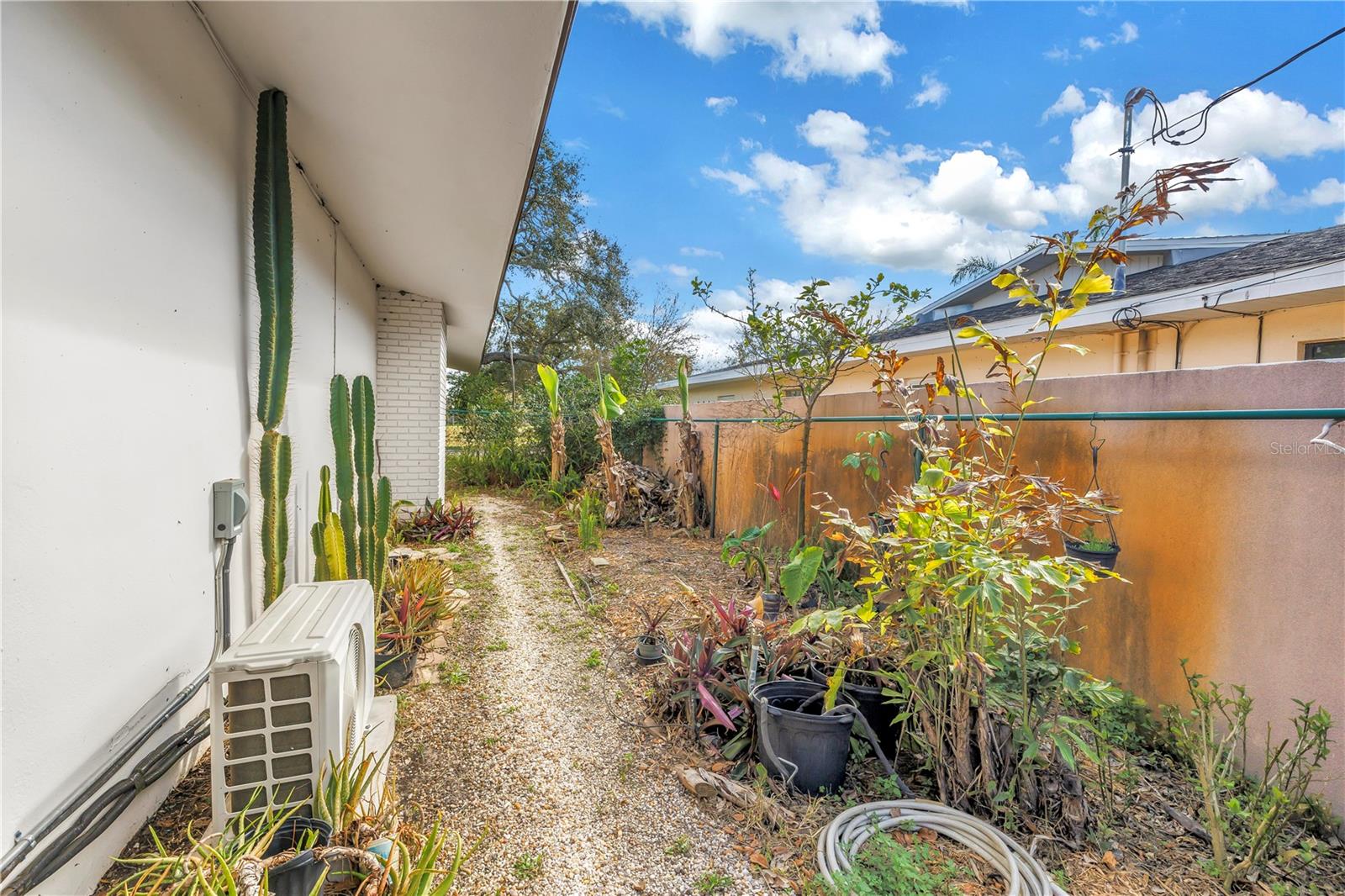 Image 63 of 81 For 6069 4th Avenue N