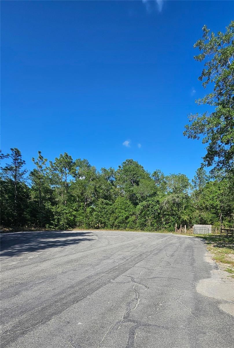 Image 19 of 24 For 13431 Flagstaff Drive