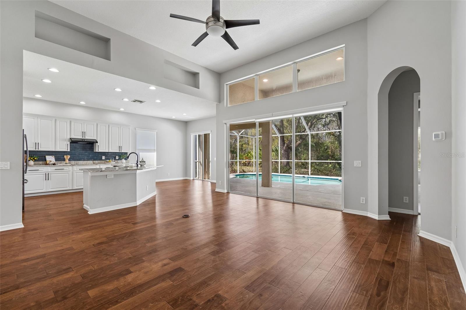 Image 18 of 78 For 10162 Deercliff Drive