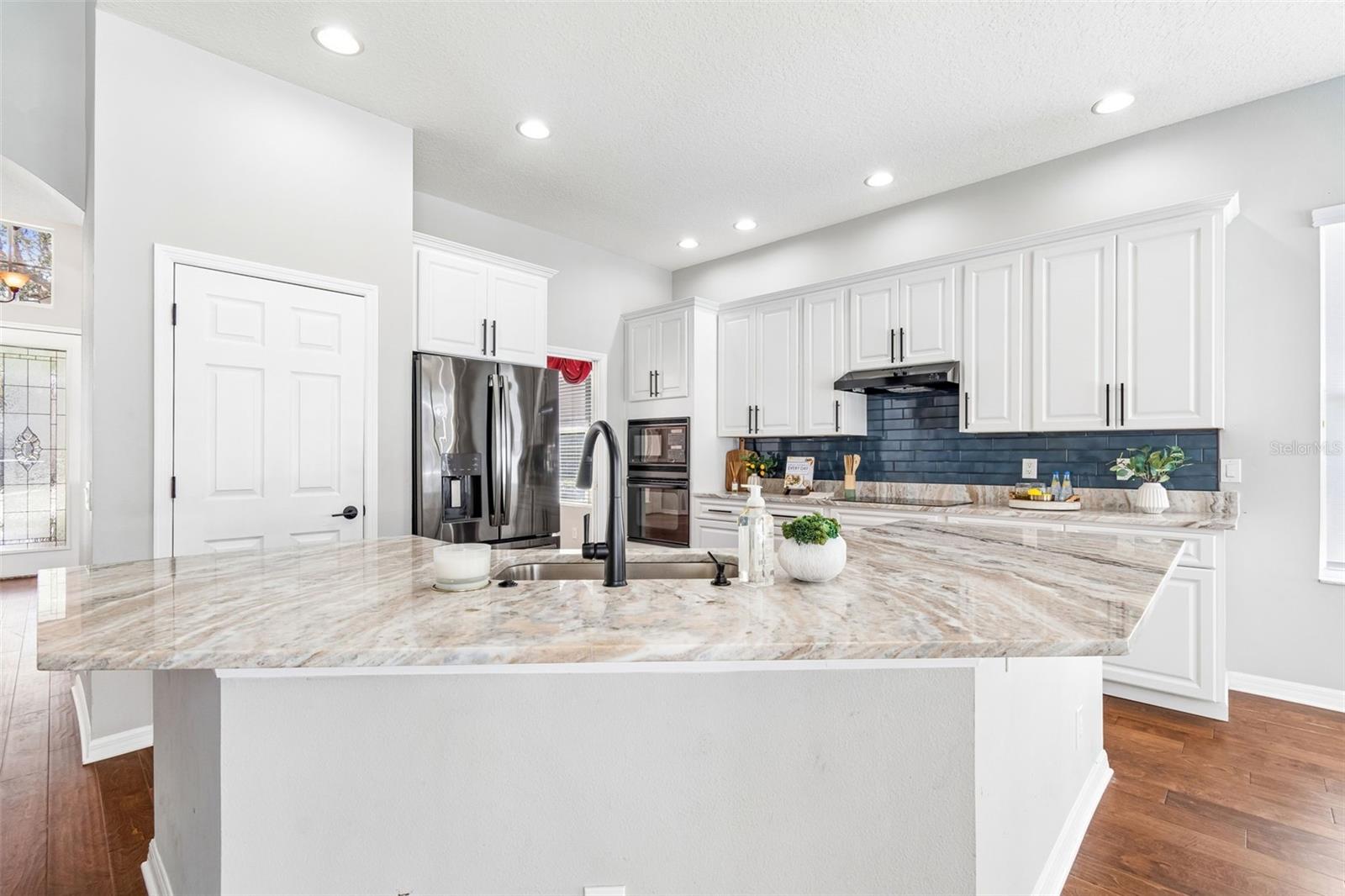 Image 22 of 78 For 10162 Deercliff Drive