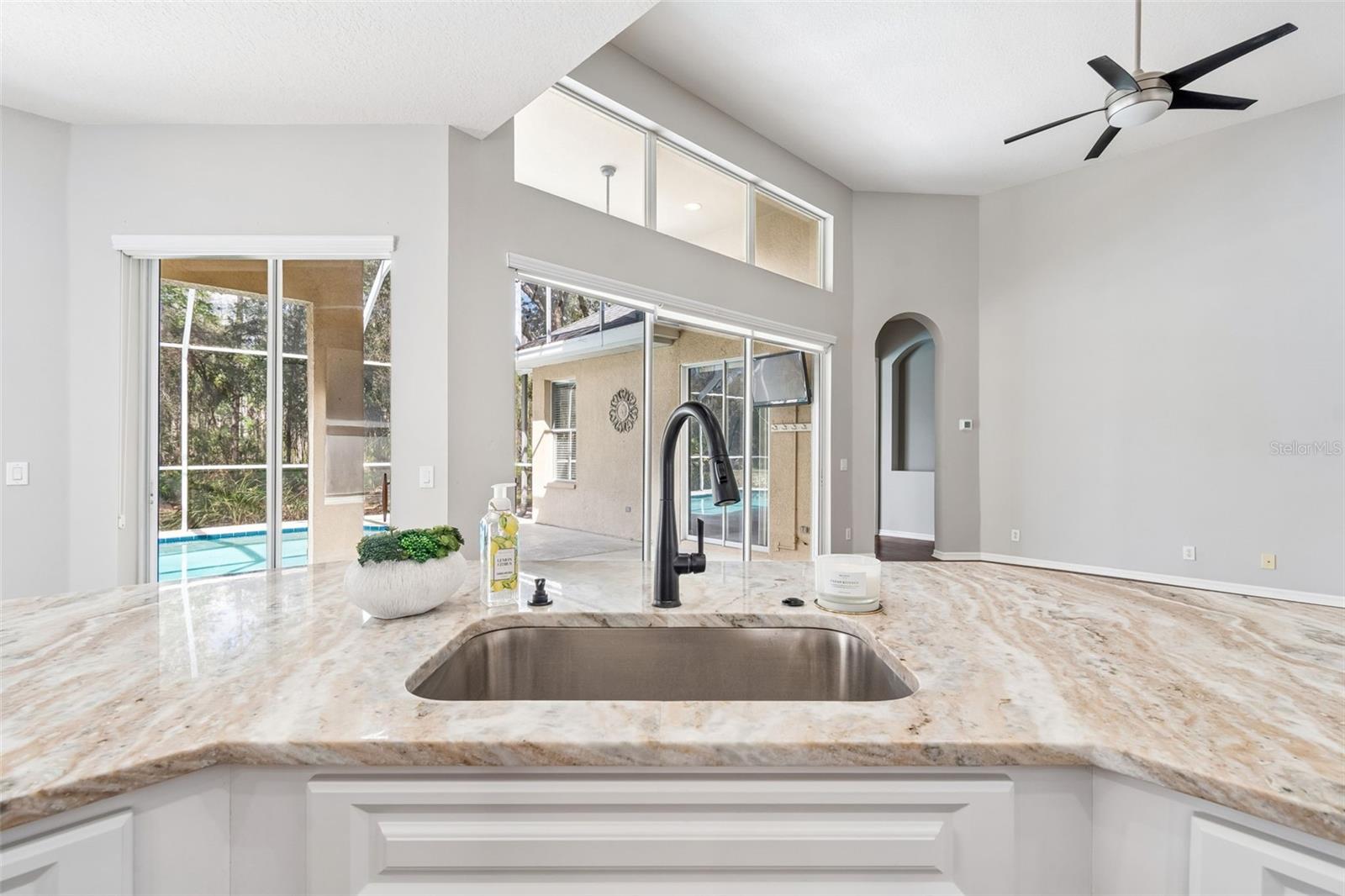 Image 27 of 78 For 10162 Deercliff Drive