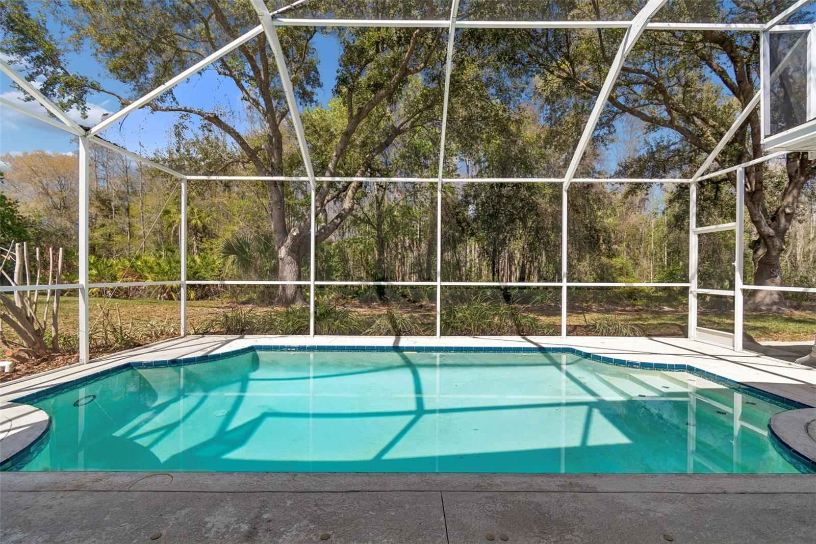 Image 60 of 78 For 10162 Deercliff Drive