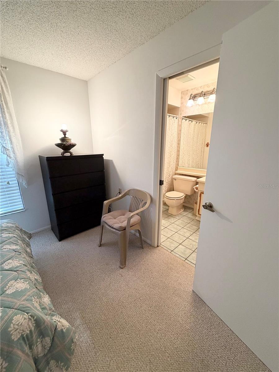 Image 16 of 27 For 11717 Spring Tree Lane