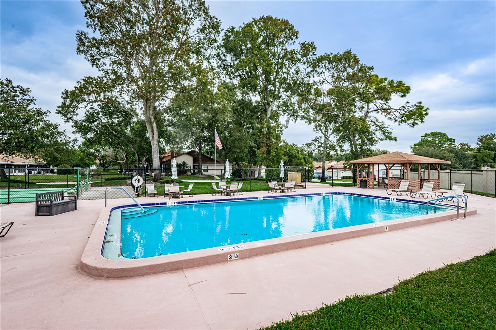 Image 24 of 27 For 11717 Spring Tree Lane