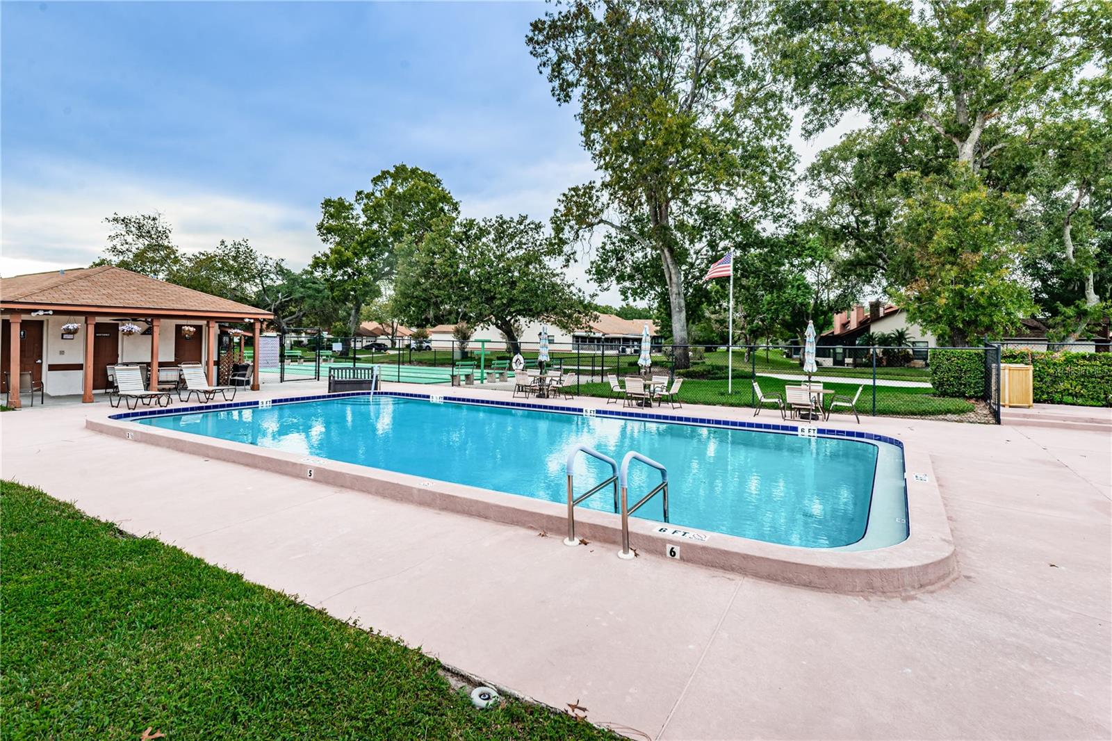 Image 25 of 27 For 11717 Spring Tree Lane