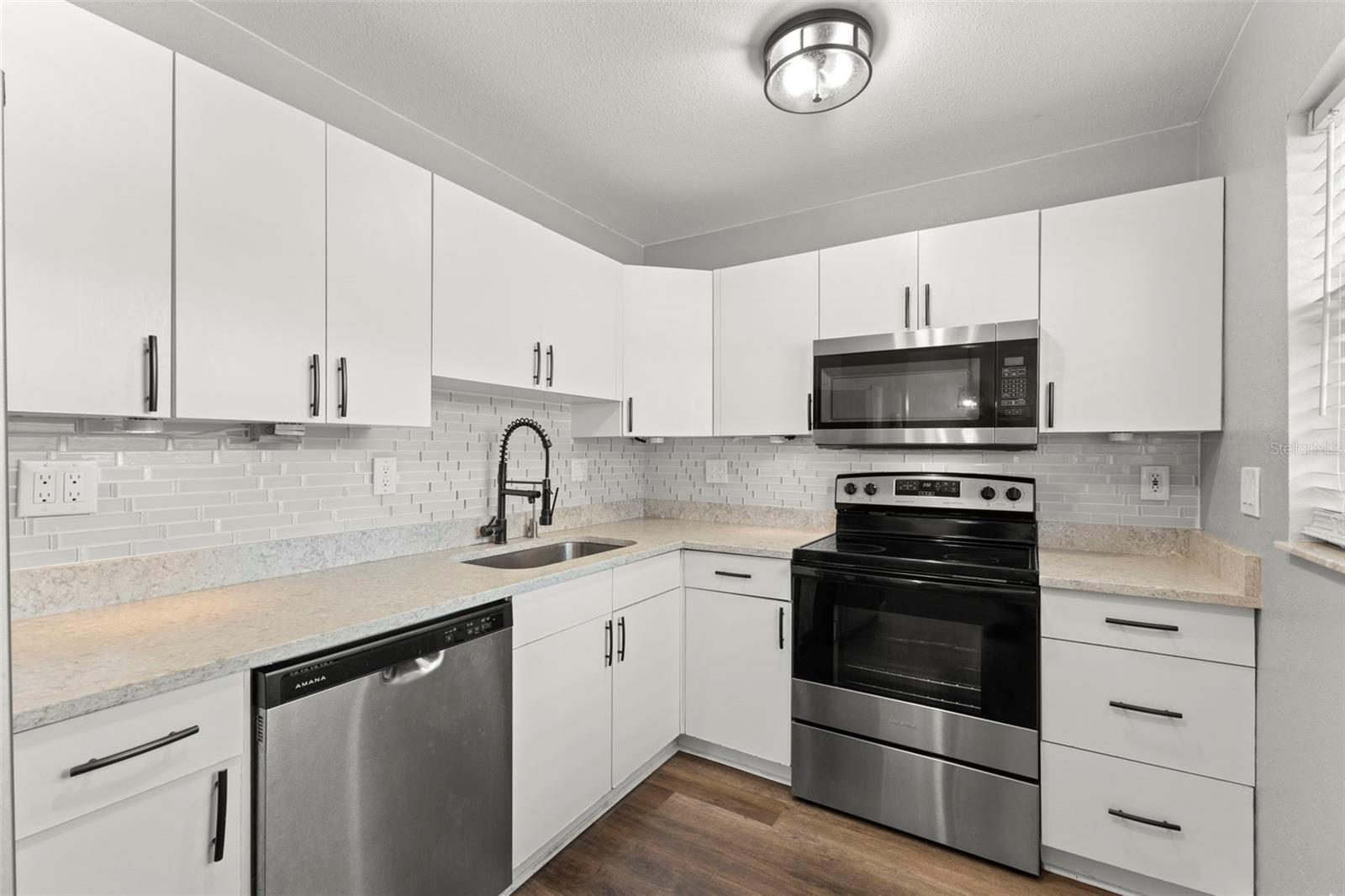 Image 11 of 40 For 3034 Eastland Boulevard D104