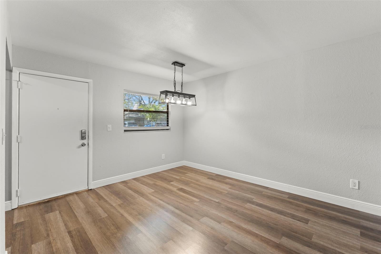 Image 15 of 40 For 3034 Eastland Boulevard D104