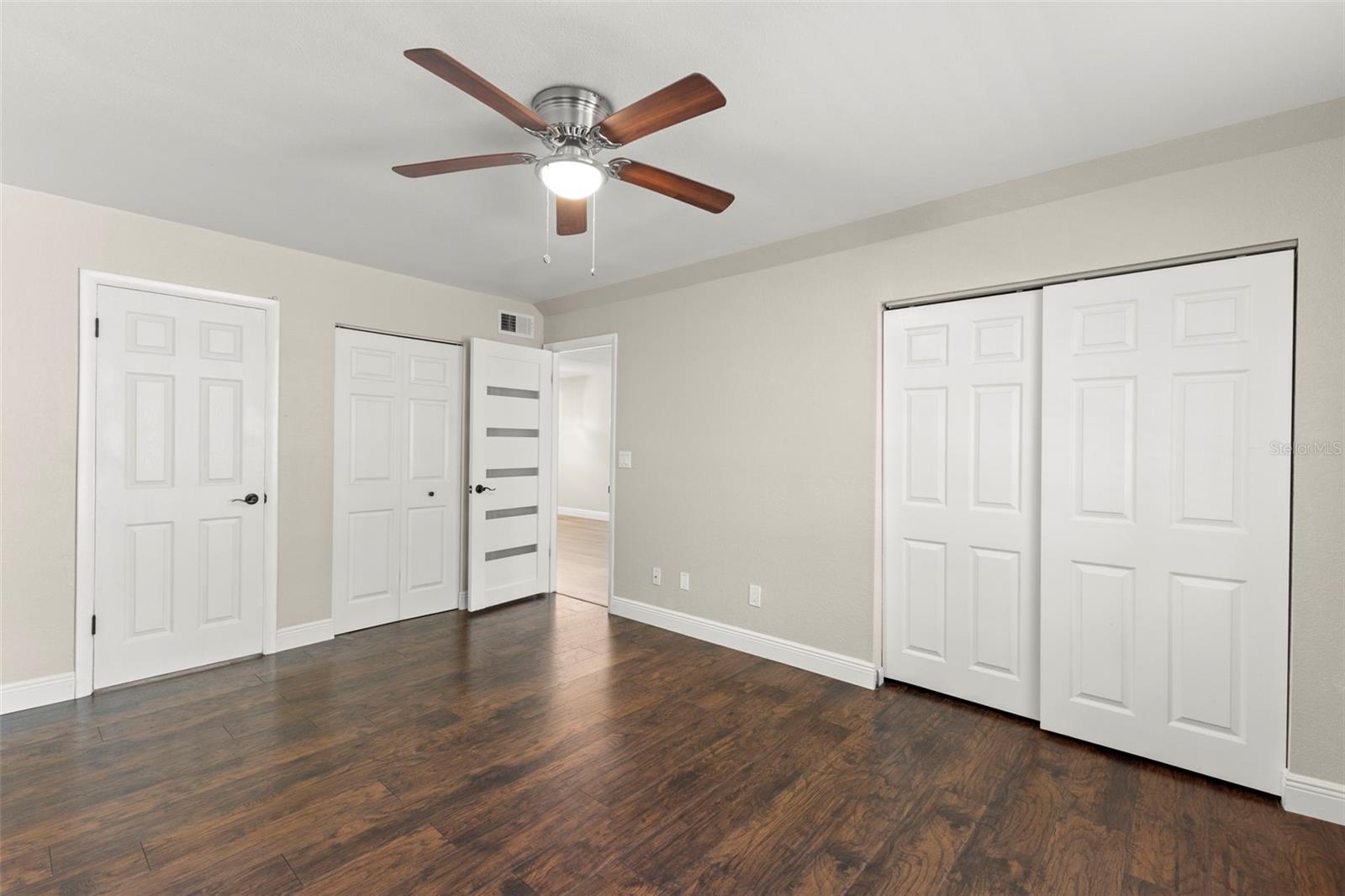 Image 24 of 40 For 3034 Eastland Boulevard D104