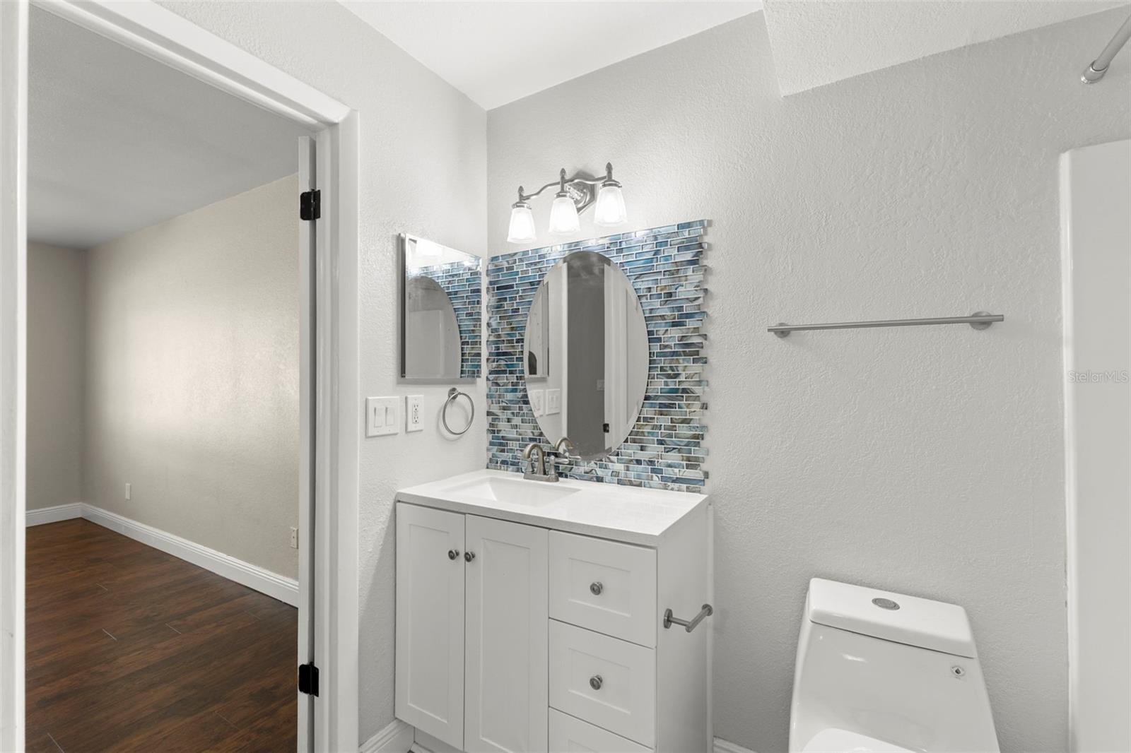 Image 27 of 40 For 3034 Eastland Boulevard D104