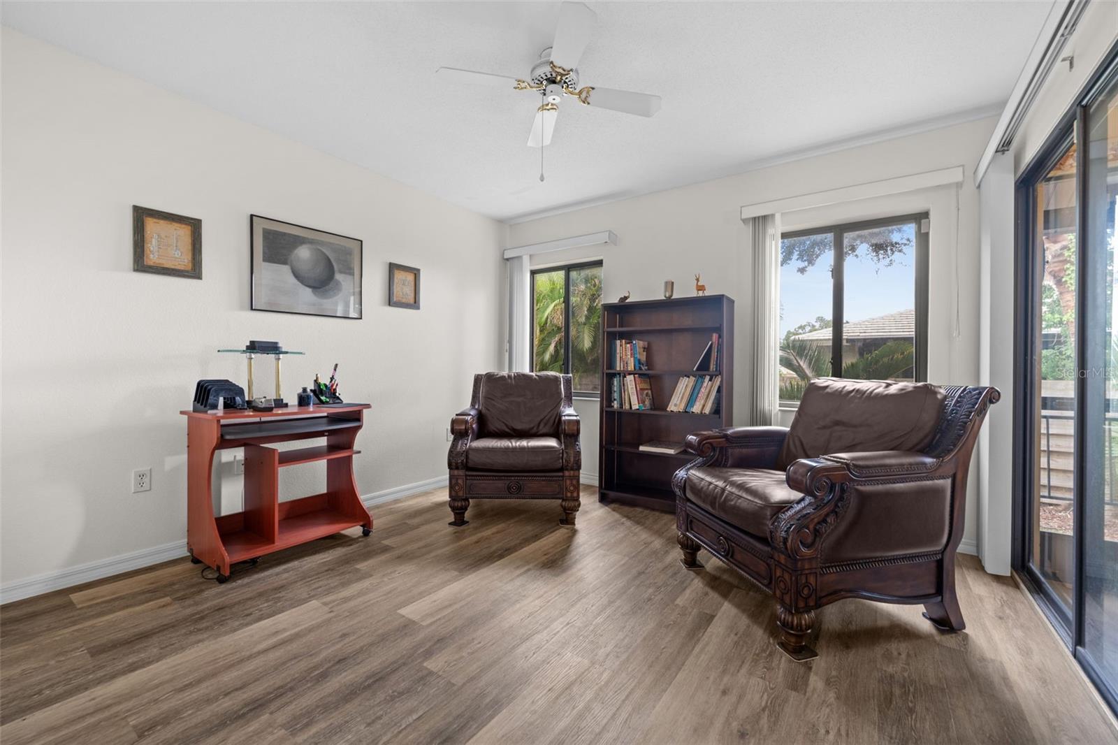 Image 19 of 40 For 804 Sorrento Place 804