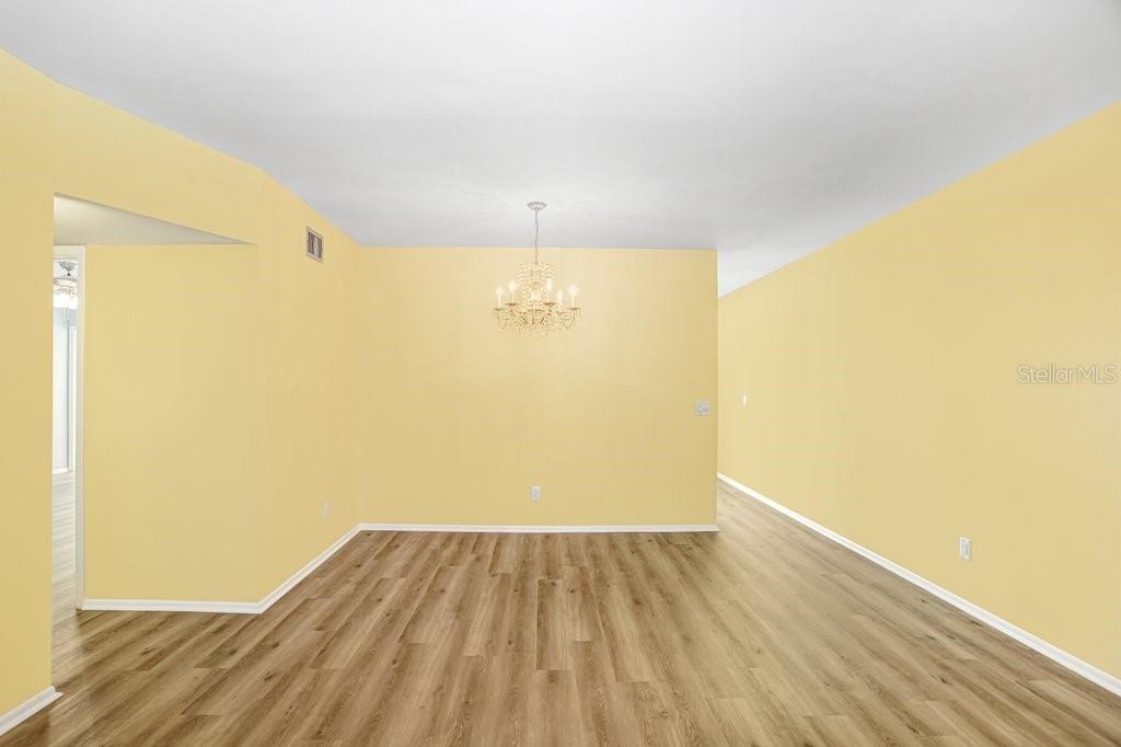 Listing photo id 11 for 2285 Israeli Drive 57