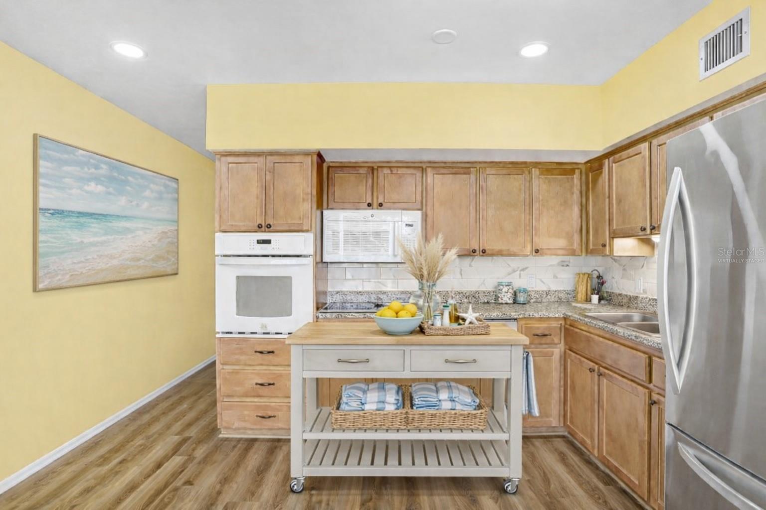 Listing photo id 12 for 2285 Israeli Drive 57