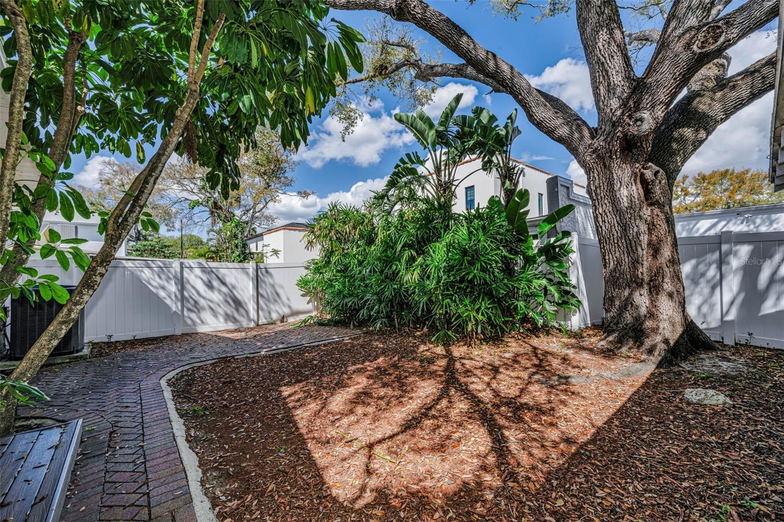 Image 33 of 39 For 2909 San Isidro Street