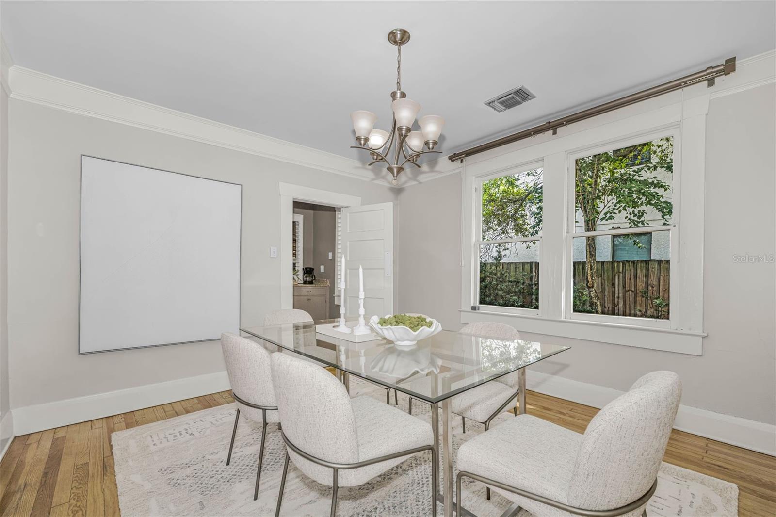 Image 5 of 39 For 2909 San Isidro Street