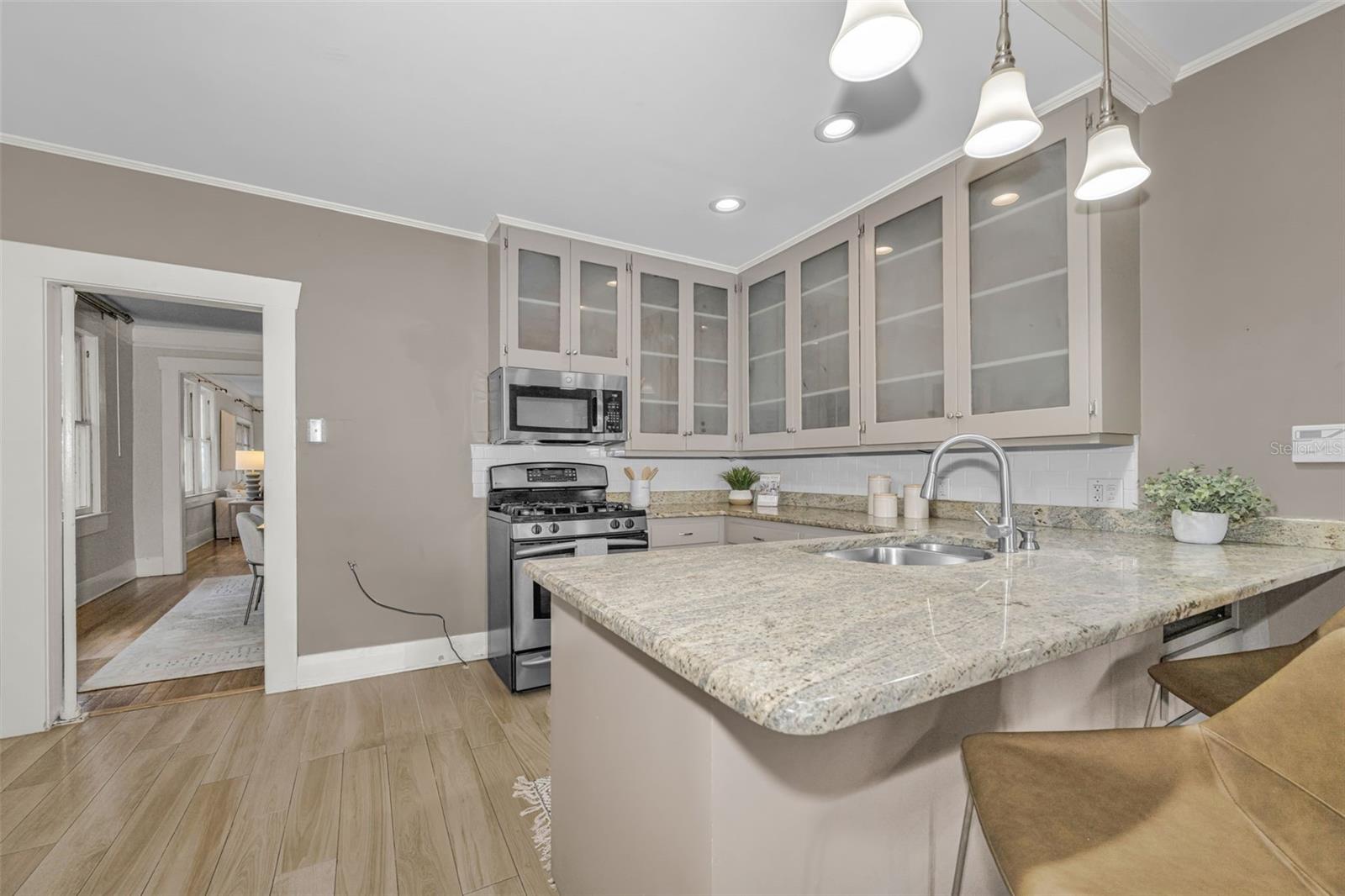 Image 7 of 39 For 2909 San Isidro Street