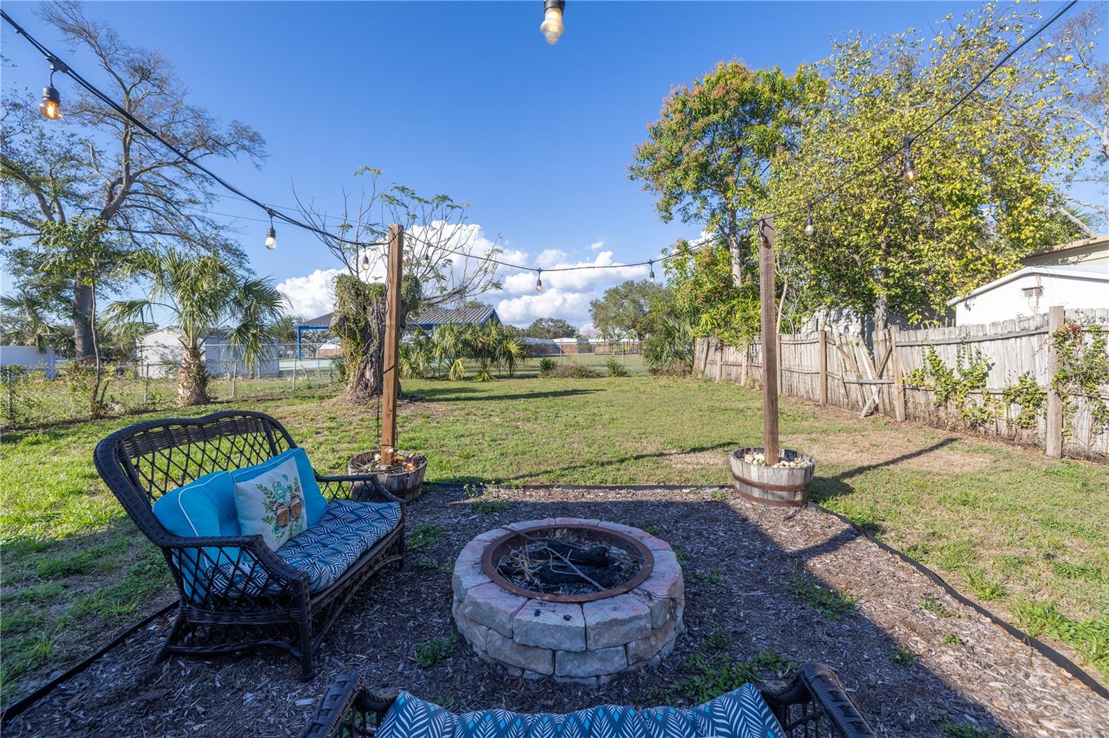 Image 28 of 41 For 3605 Iowa Avenue