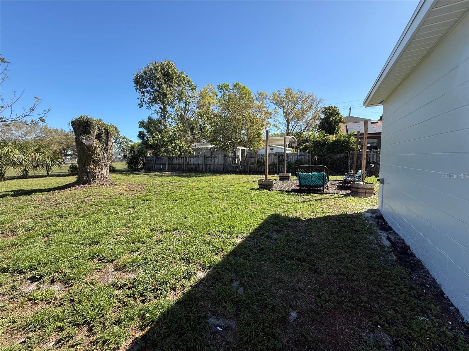 Image 33 of 41 For 3605 Iowa Avenue