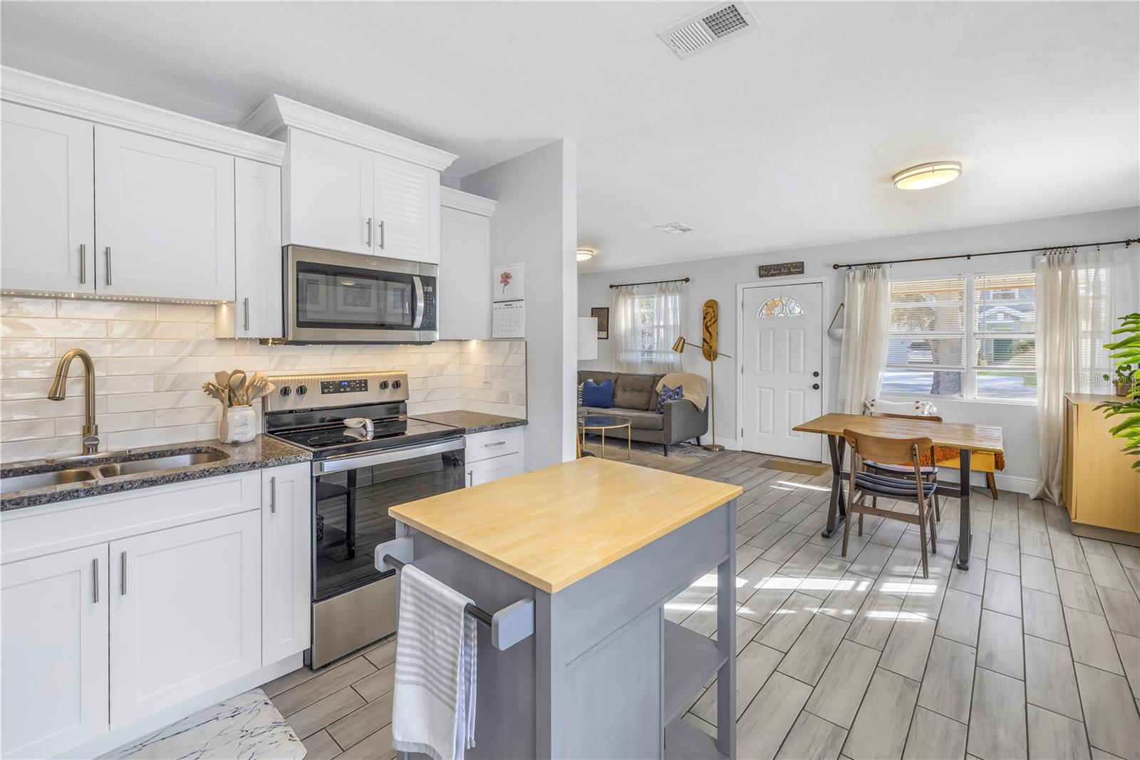 Image 8 of 41 For 3605 Iowa Avenue