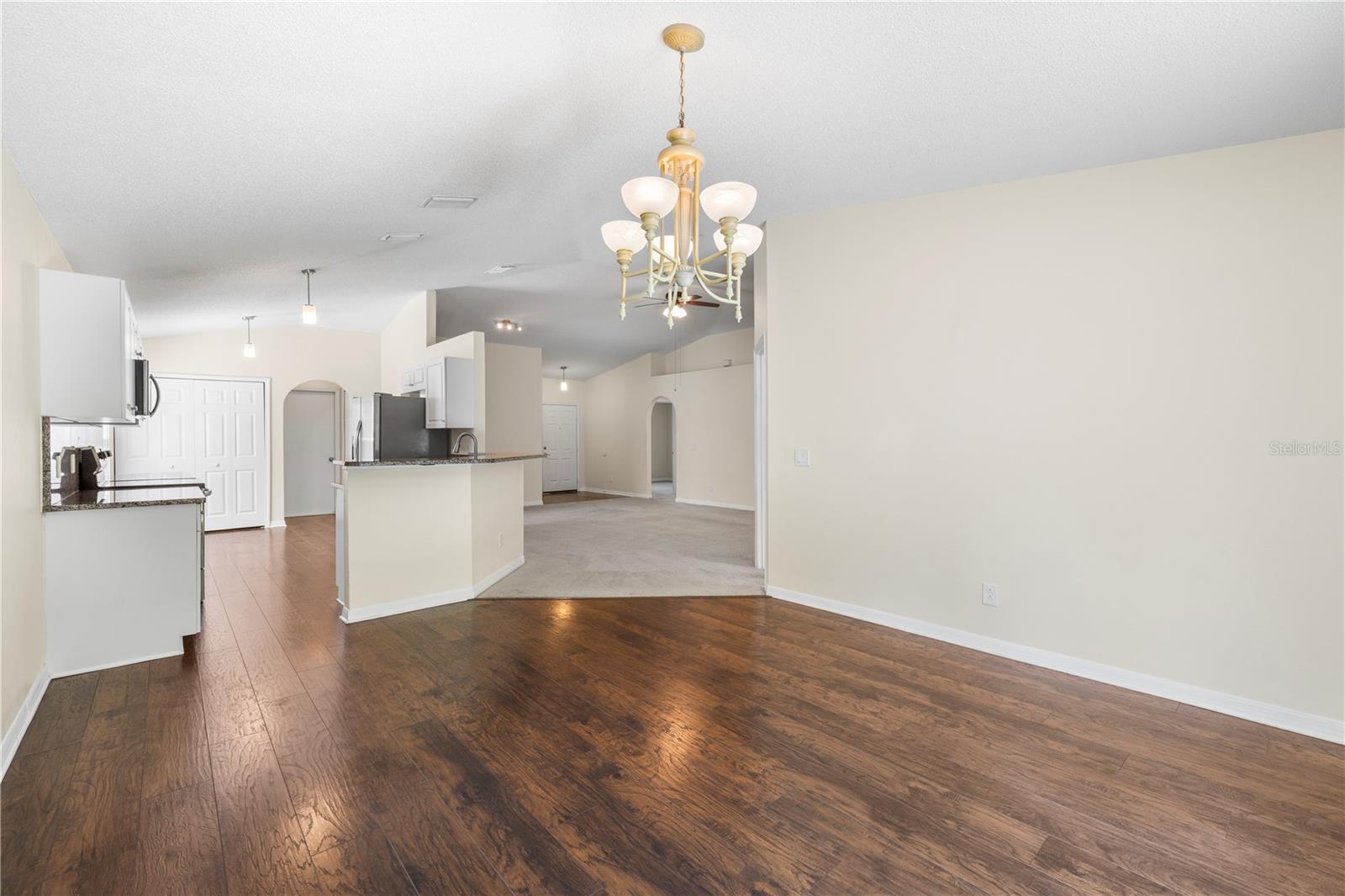 Image 16 of 56 For 25016 Hyde Park Boulevard