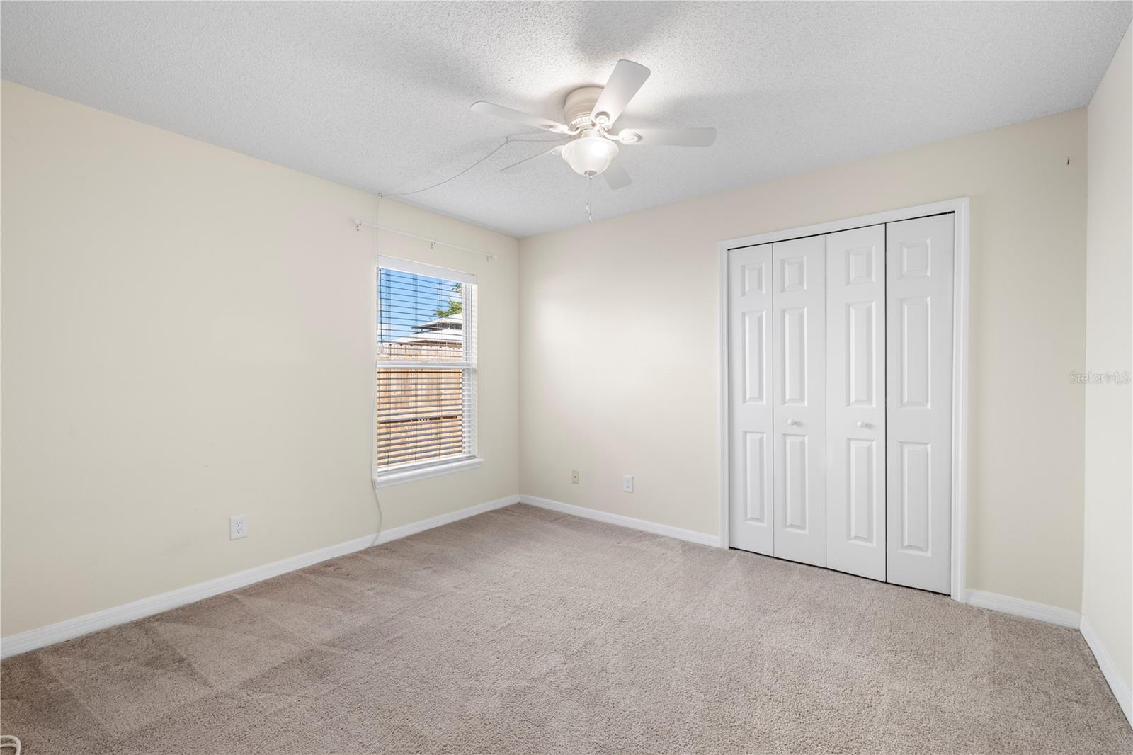 Image 34 of 56 For 25016 Hyde Park Boulevard