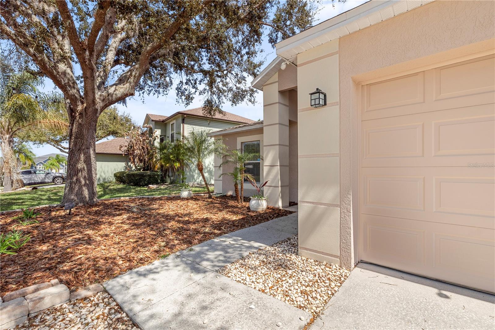 Image 5 of 56 For 25016 Hyde Park Boulevard